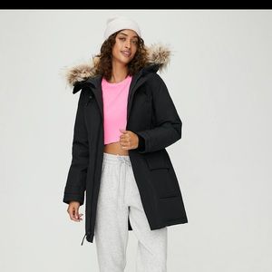 ARITZIA TNA BARCROFT PARKA DOWN PARKA